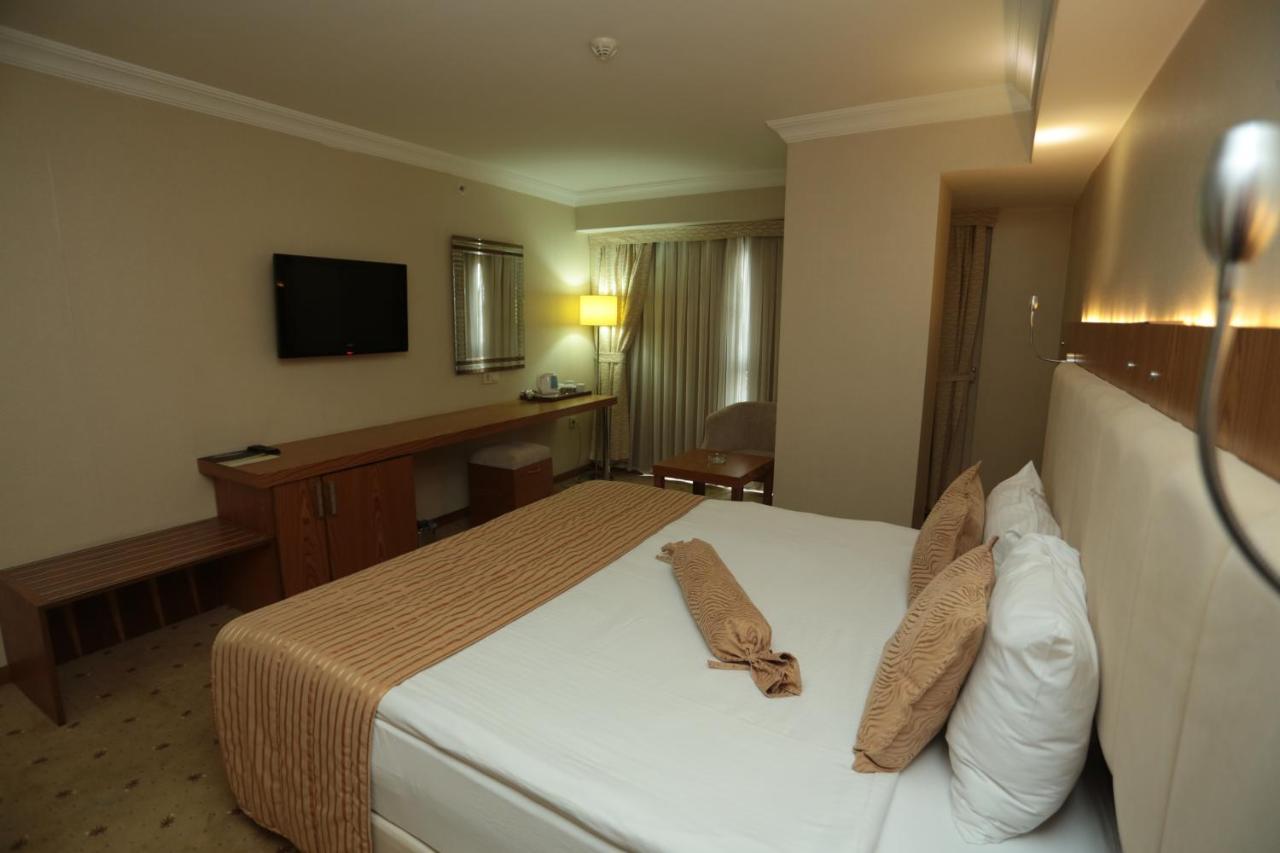 Nk Hotel อิซมีร์ ภายนอก รูปภาพ