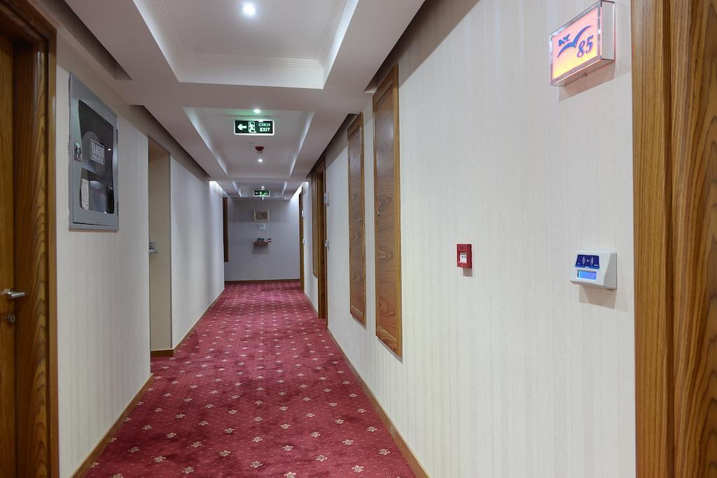 Nk Hotel อิซมีร์ ภายนอก รูปภาพ